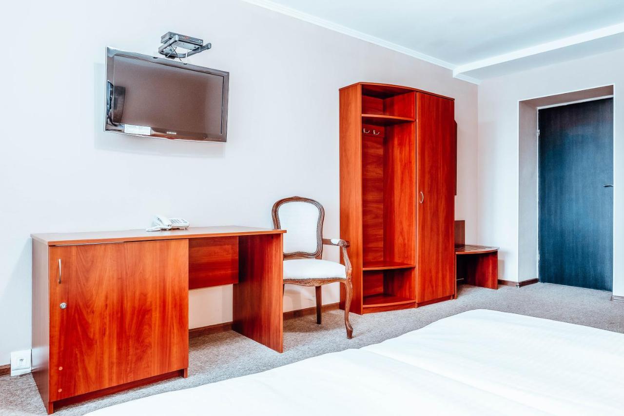 Black Sea Hotel Kiev Bagian luar foto