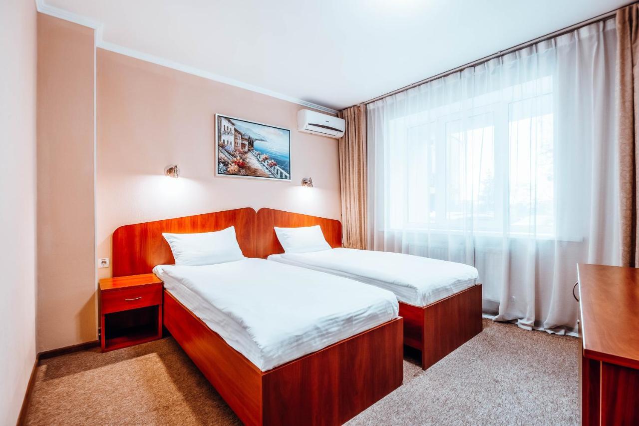 Black Sea Hotel Kiev Bagian luar foto